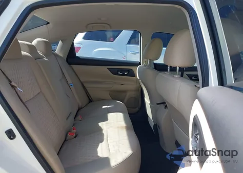 2017 Nissan Altima 2.5 S z USA, uszkodzony, nr VIN 1N4AL3AP5HC254442